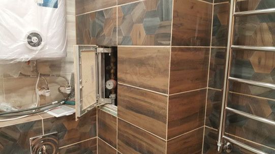 Люк под плитку Нажимной Секрет-Лайт 450*400 Люк под плитку Нажимной Секрет-Лайт 450*400