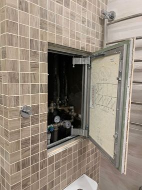 Люк под плитку Секрет 3.0 200*500 Люк под плитку Секрет 3.0 200*500