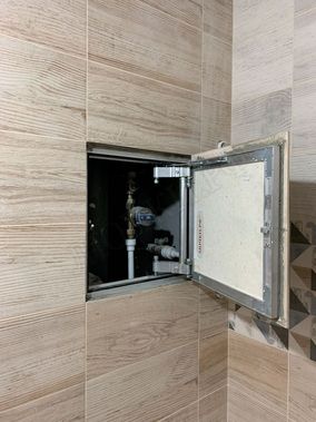 Люк под плитку Секрет 3.0 200*500 Люк под плитку Секрет 3.0 200*500