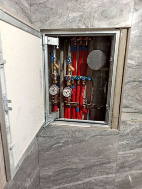 Люк под плитку Секрет 3.0 200*500 Люк под плитку Секрет 3.0 200*500